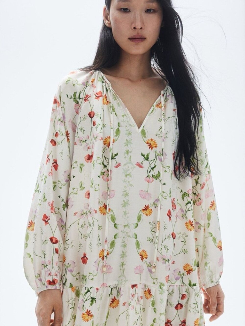 H&M Floral Tie-Detail relaxed fit long sleeve dress